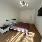 просторі у новобудові вул вашингтона Apartament