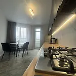 просторі у новобудові вул вашингтона Apartament *