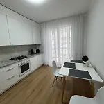 просторі у новобудові вул вашингтона Apartament