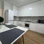 просторі у новобудові вул вашингтона Apartament *