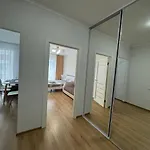просторі у новобудові вул вашингтона Apartament Lwów
