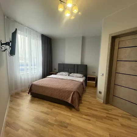 просторі у новобудові вул вашингтона Apartament *
