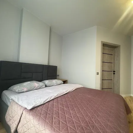 Apartman просторі у новобудові вул вашингтона *